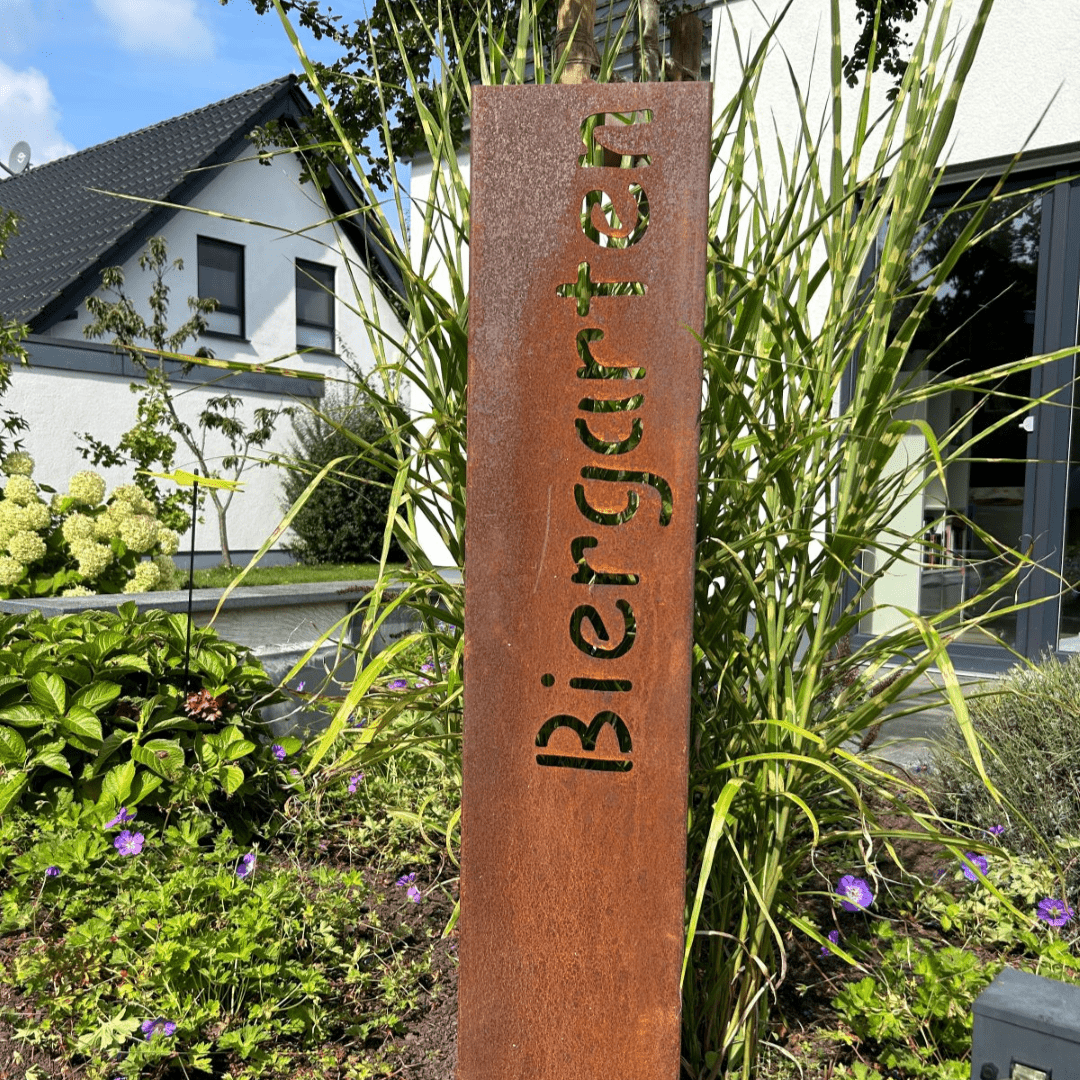Gartenstele "Biergarten" aus Cortenstahl