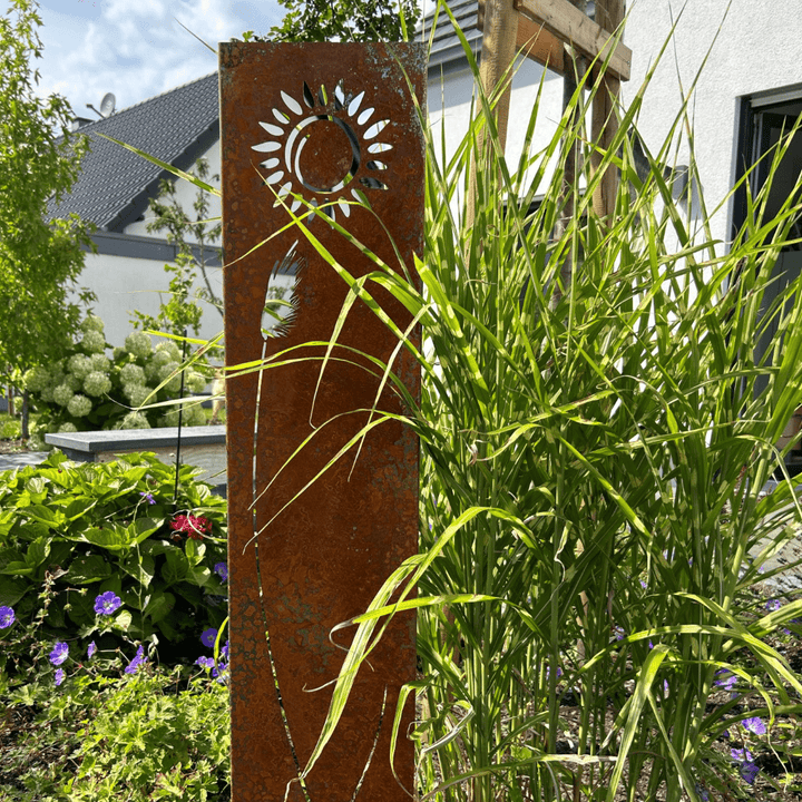 Gartenstele "Gras mit Sonne" aus Cortenstahl
