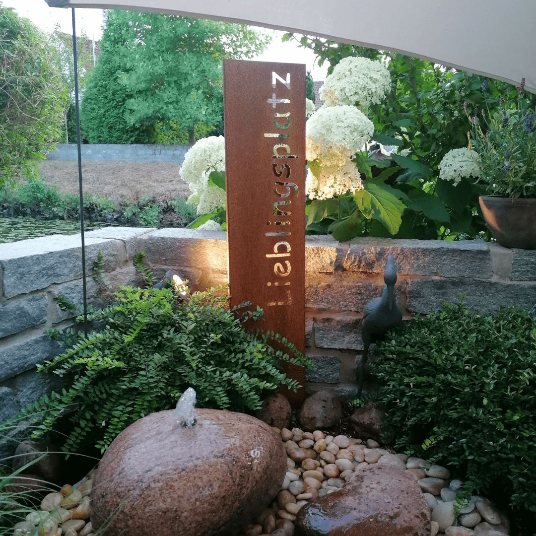 Gartenstele "Lieblingsplatz" aus Cortenstahl