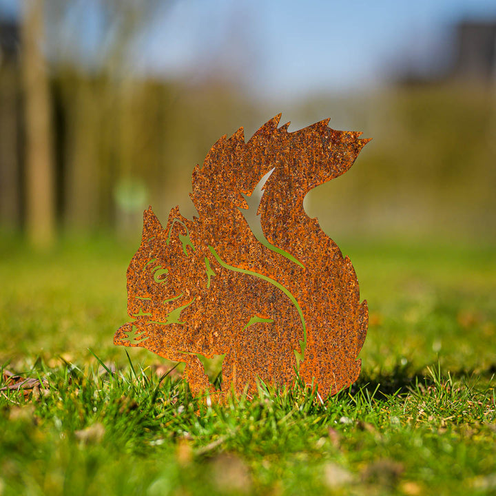 Gartenstecker "Eichhörnchen sitzend"