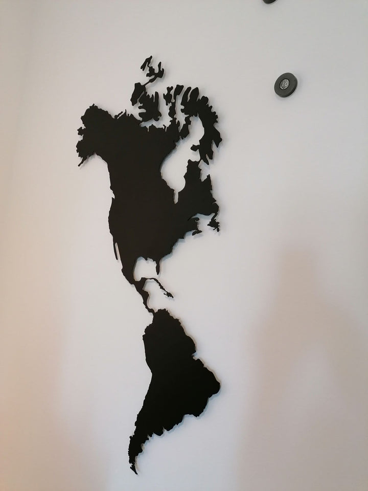 Weltkarte in Schwarz glänzend