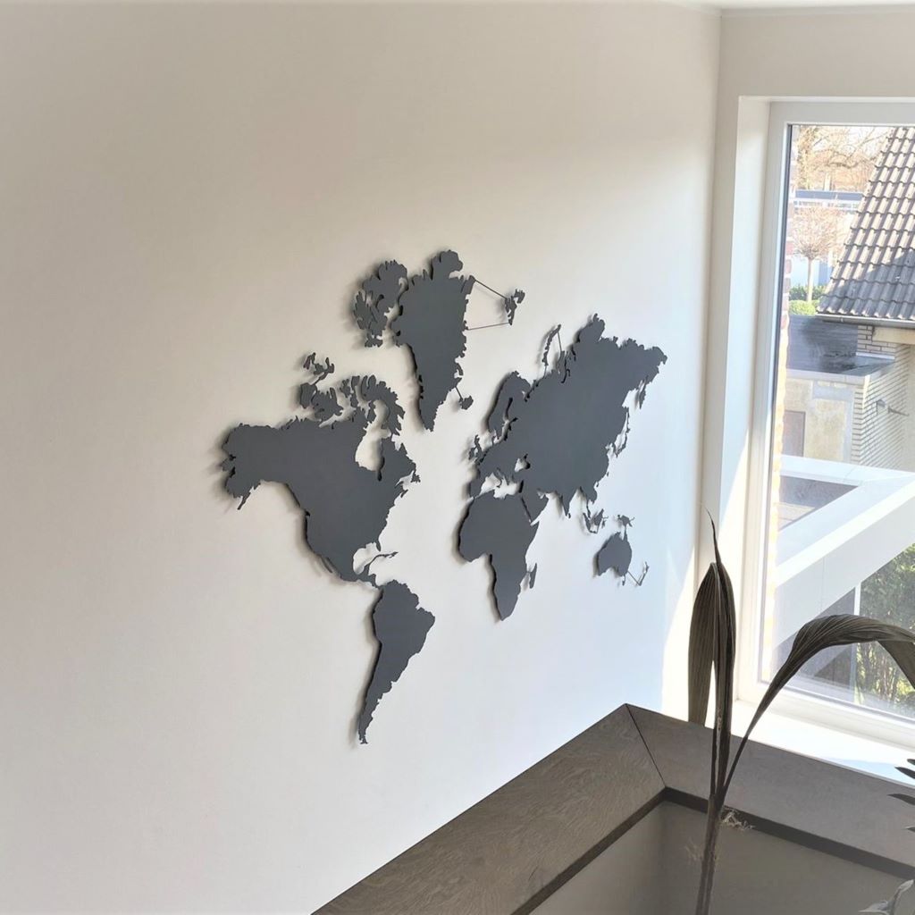 Weltkarte in Anthrazit